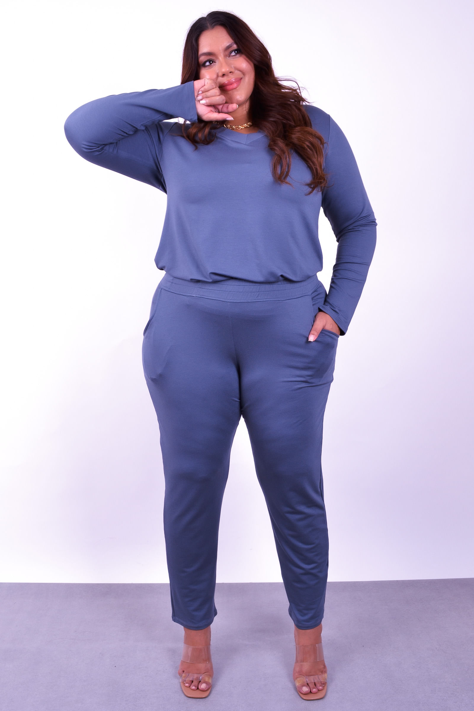 Calca feminina em moletinho plus size_0012_2.jpg